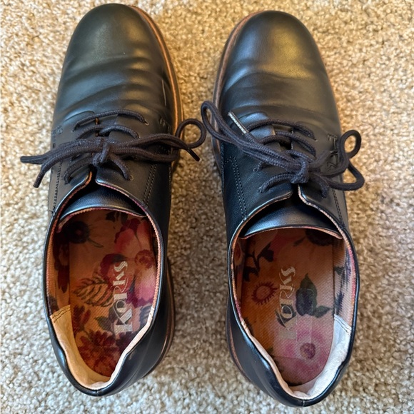 Kork-Ease Black Chunky Sole Flats - Picture 5 of 10